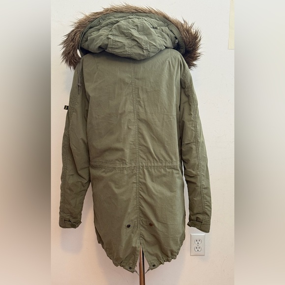 Alpha Industries M65 Fishtail Olive Green Military Parka - Picture 2 of 3